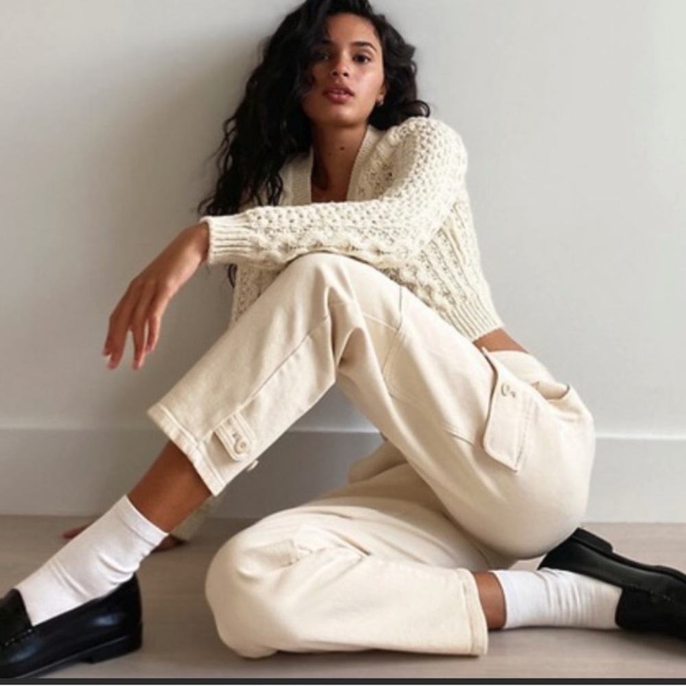 Aritzia Cream Straight Leg Pants